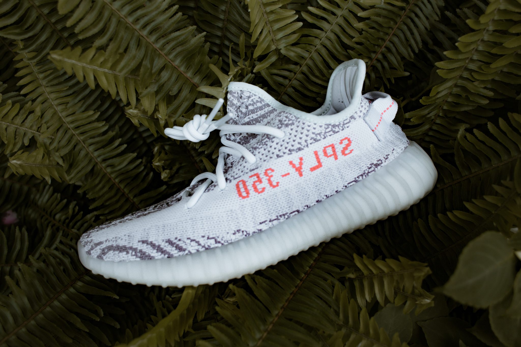 yeezy self lacing