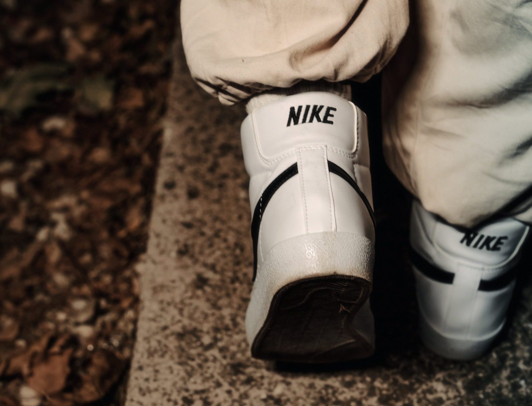 lacing up nike blazers